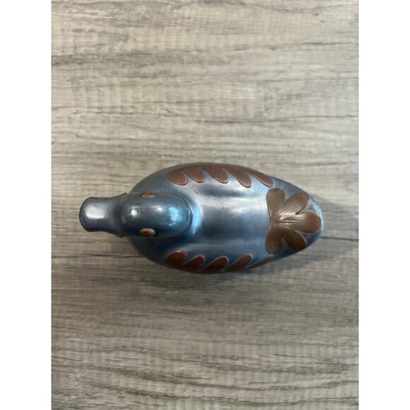 Vintage Metal Duck Trinket Box with Copper Leaf Inlay 6” Collectible - Picture 9 of 9